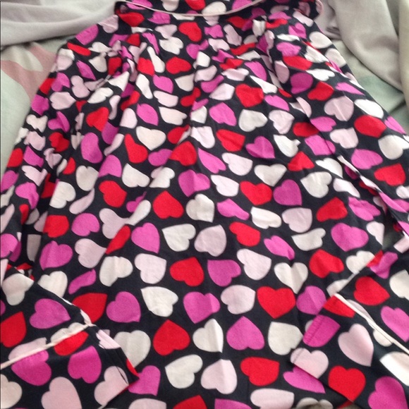 *NWT VS sleep shirt - Picture 4 of 4